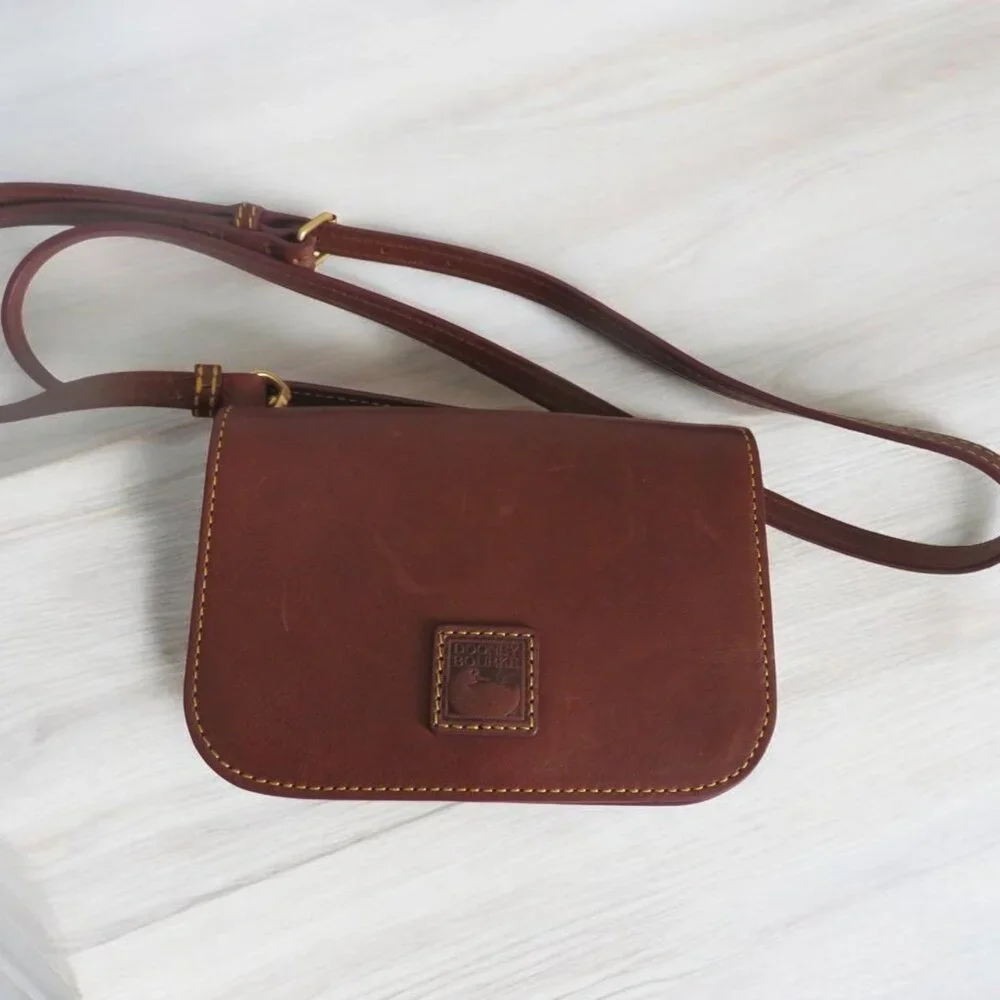 Dooney & Bourke Florentine Kitty Crossbody, Chestnut, EUC - Picture 3 of 11